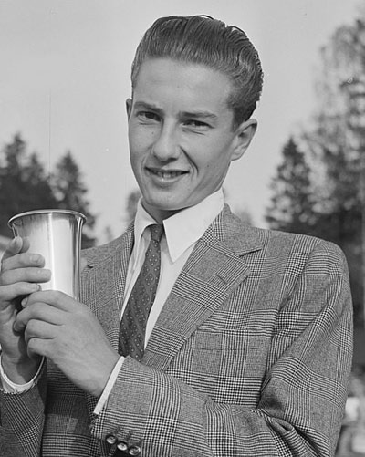 Lester Piggott in 1955, the year after his Derby win on Never Say Die.